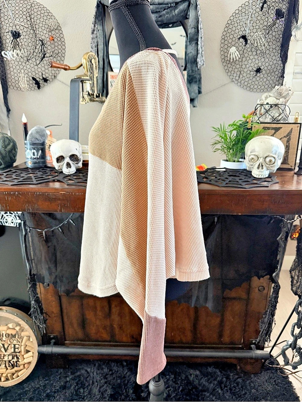 Hem & Thread Color-Block Waffle Knit Top - Picture 4 of 10